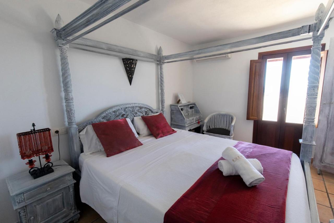 Buenavista Suites Hotel Boutique Santa Eularia des Riu Zewnętrze zdjęcie