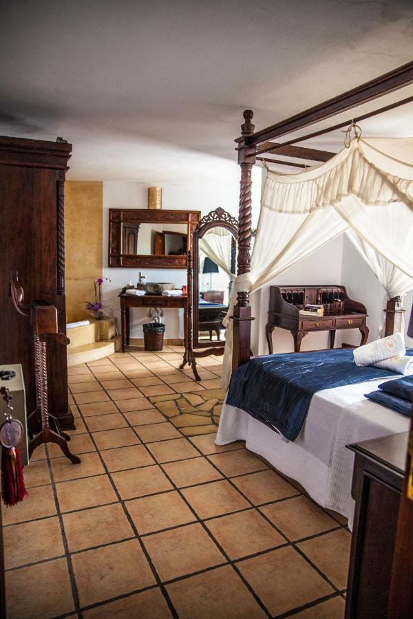 Buenavista Suites Hotel Boutique Santa Eularia des Riu Zewnętrze zdjęcie